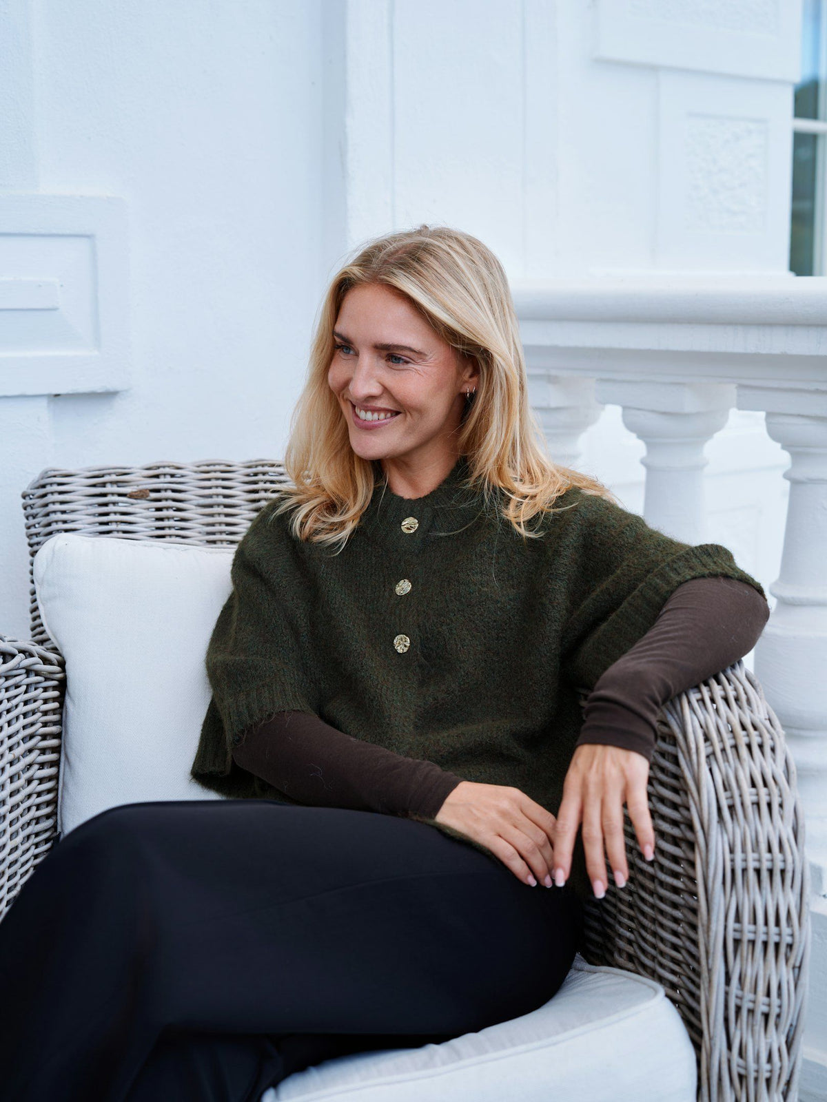 Neo Noir Benuta Fluffy Strik Cardigan - Army