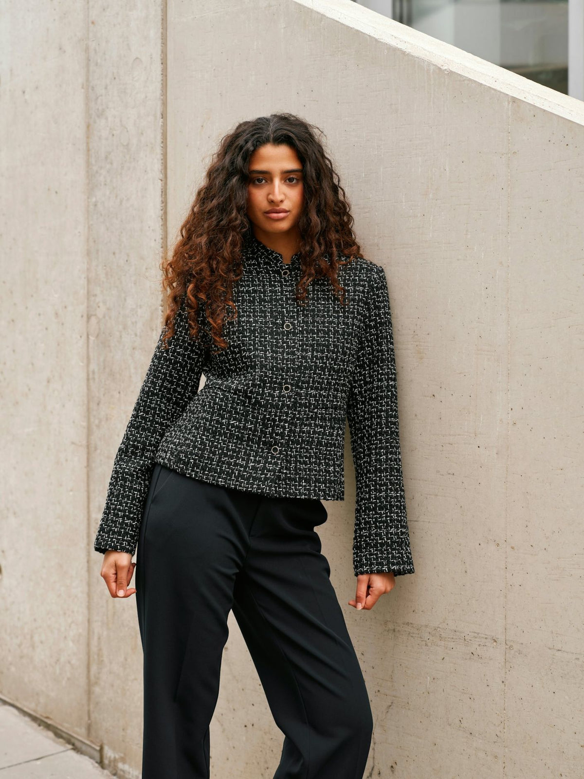 Neo Noir Denisa Boucle Jakke - Black
