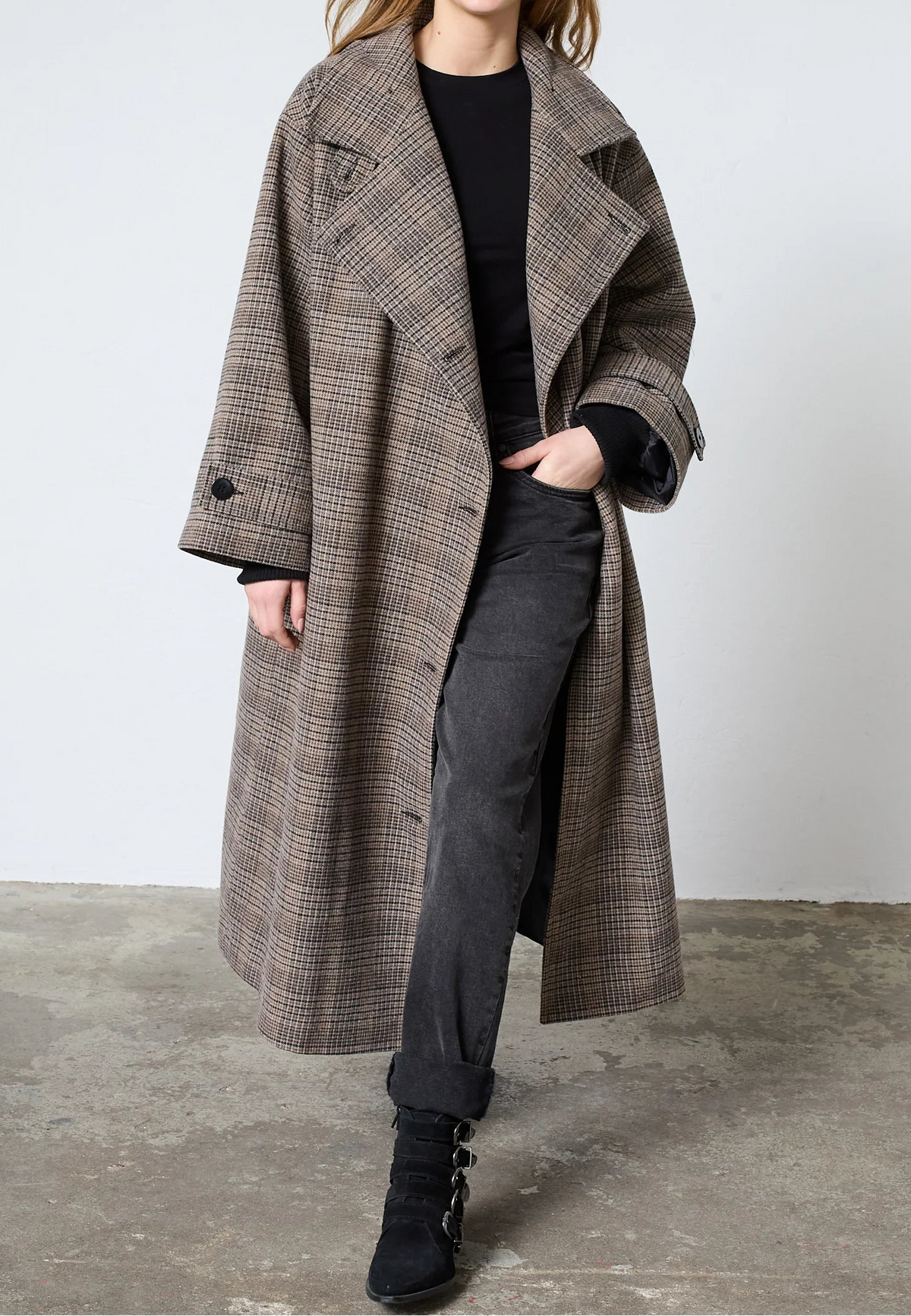 Sisters Point Dar-Long1 - Brown Check