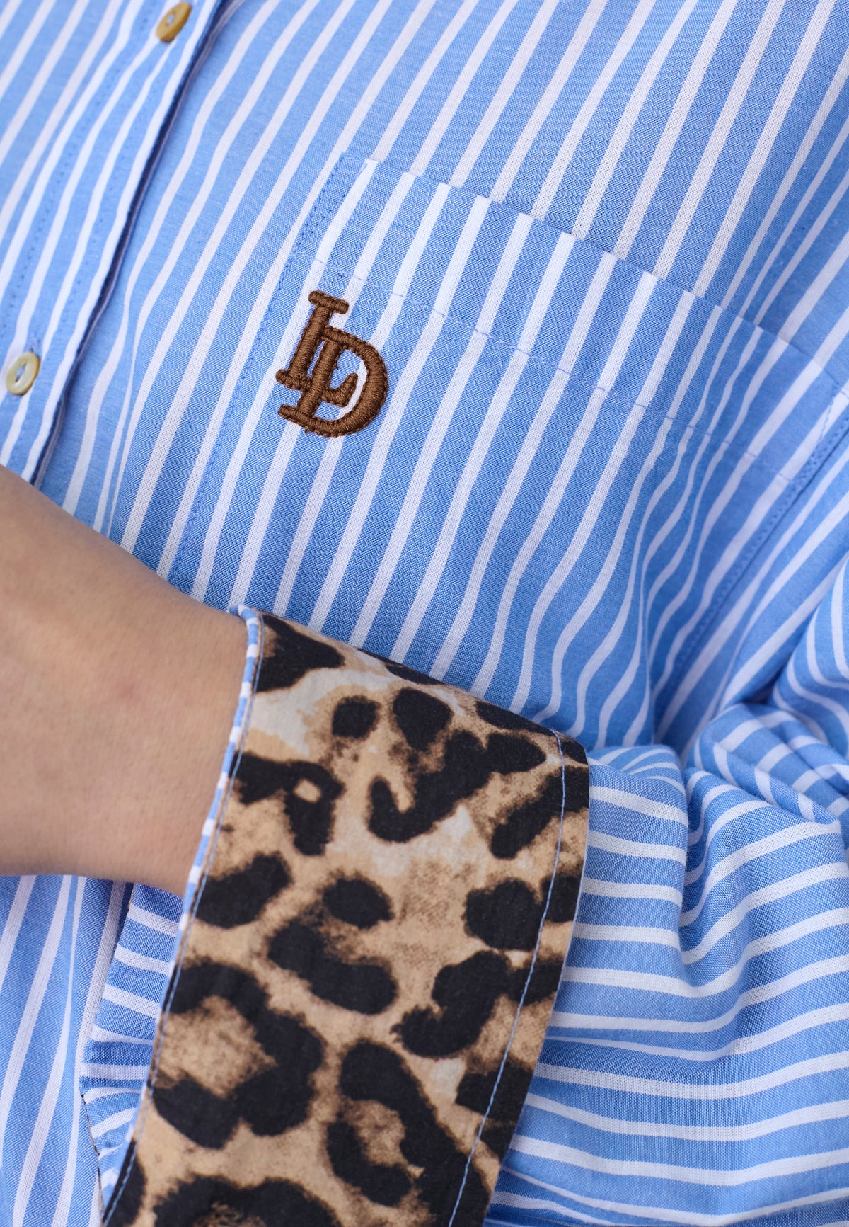 Love & Divine Love1555-8 Skjorte - Stripe/ Leo