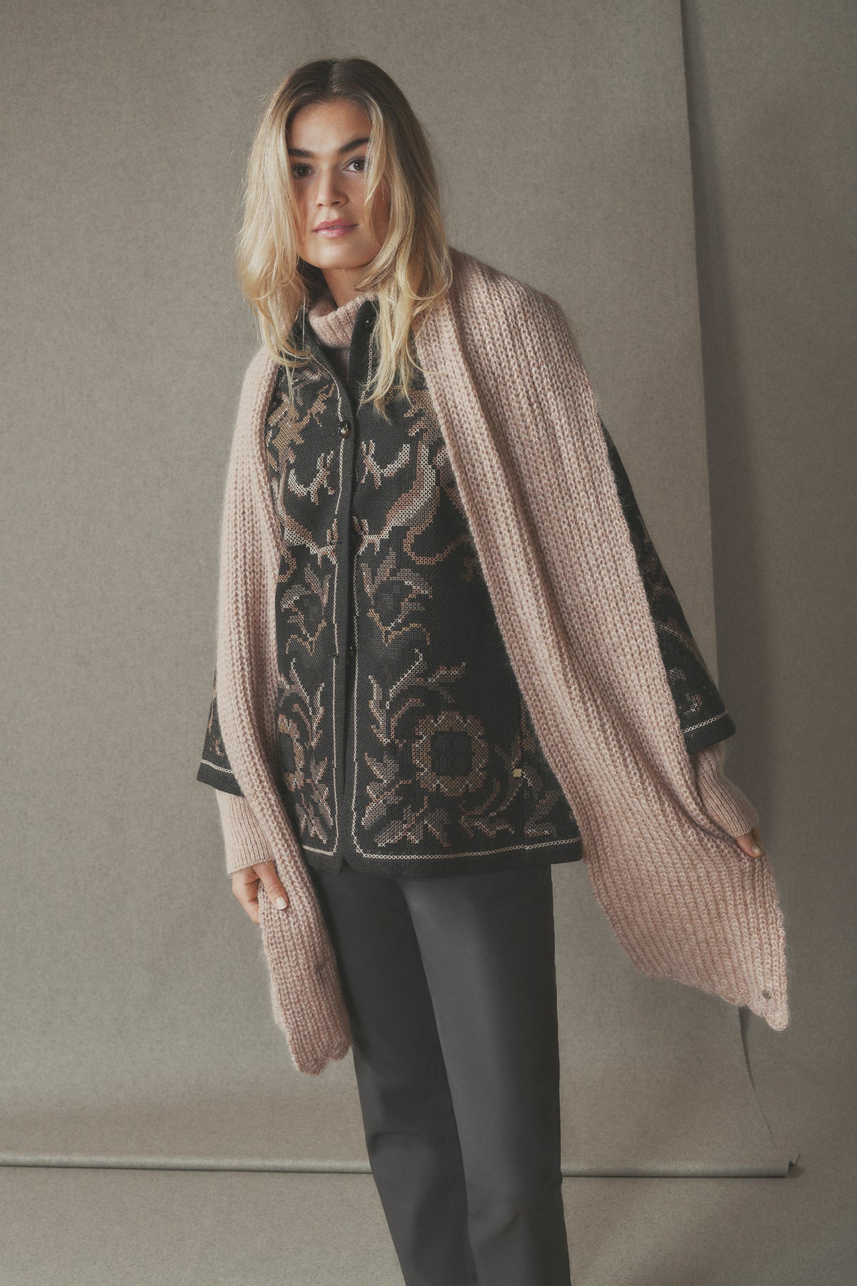 Gustav Sarah Blazer - Black