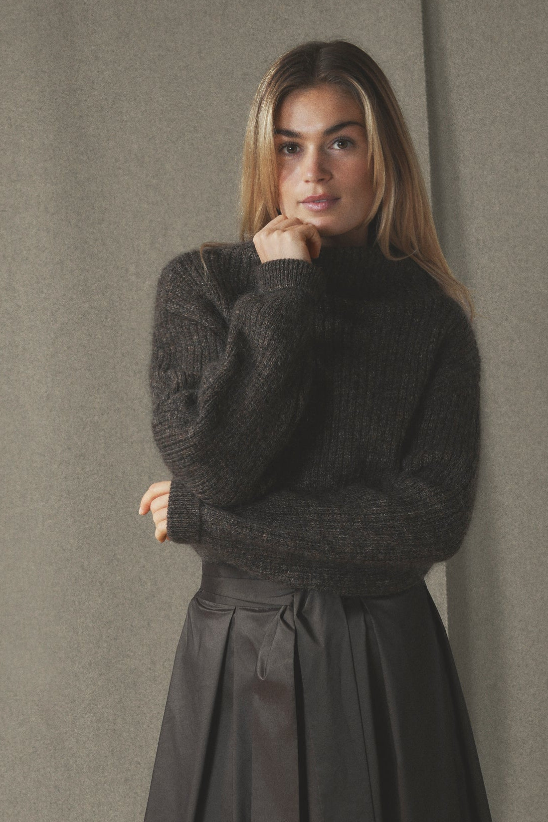 Gustav Abir Strik - Dark Grey