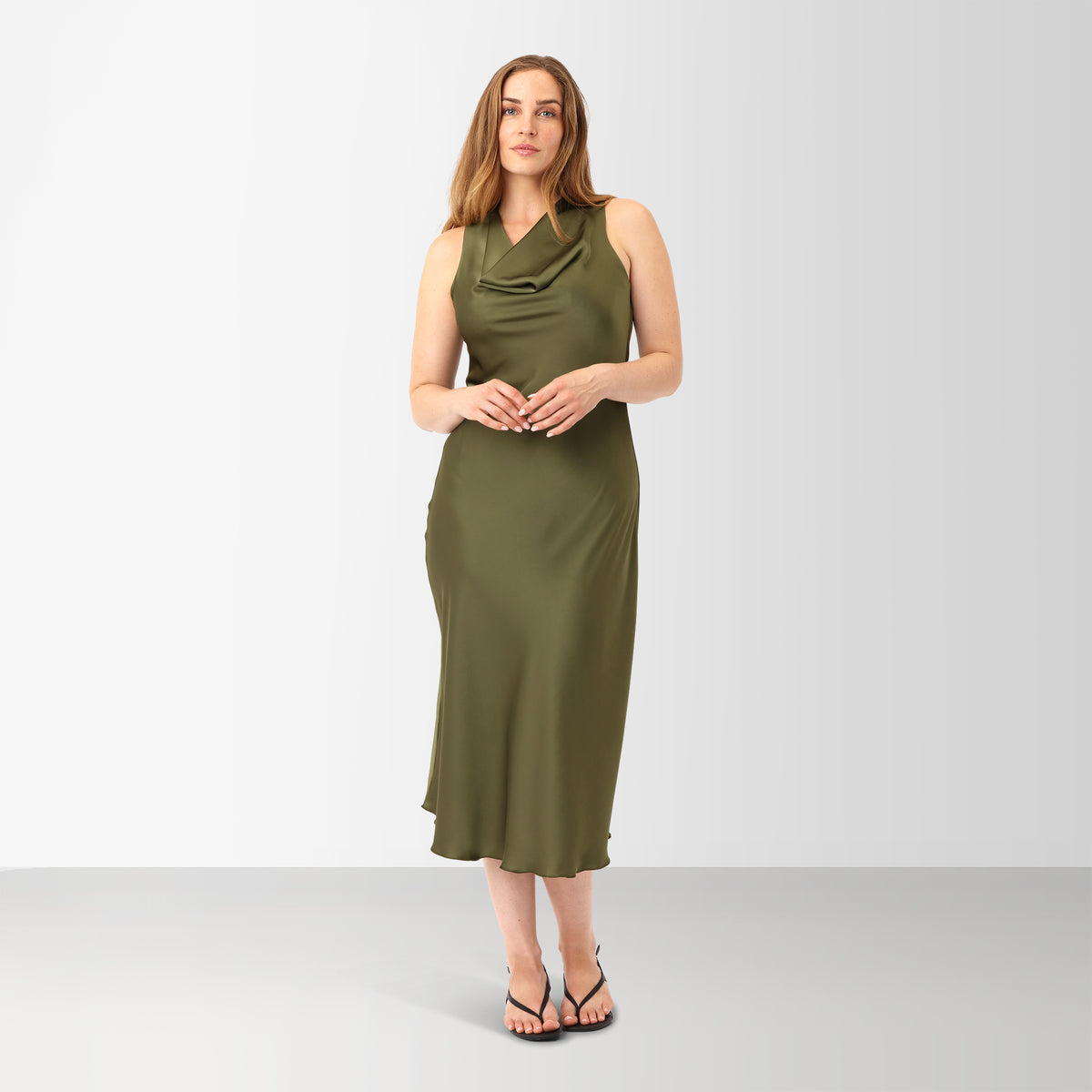 Karmamia Flow Kjole - Semi Rich Olive