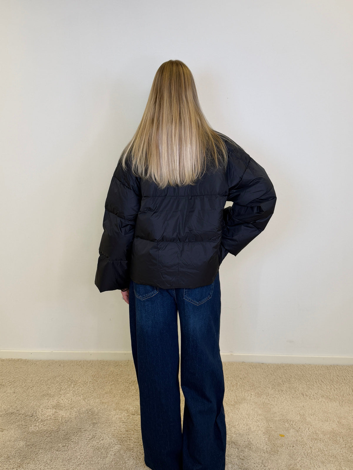 Bitte Kai Rand Feather Down Jakke - Black