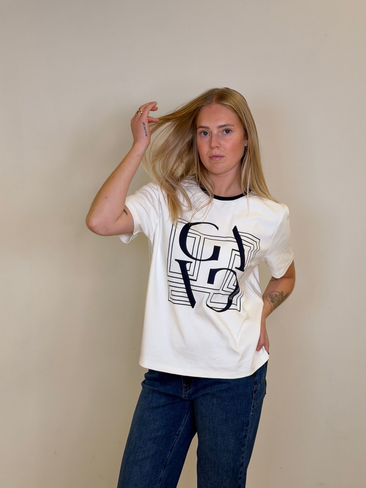 Gossia Bas T-shirt - Offwhite/ Navy