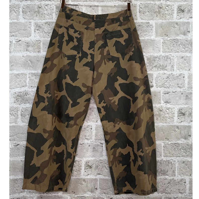 Cabana Living Wild Balo Barrel Jeans - D. Nature Camo