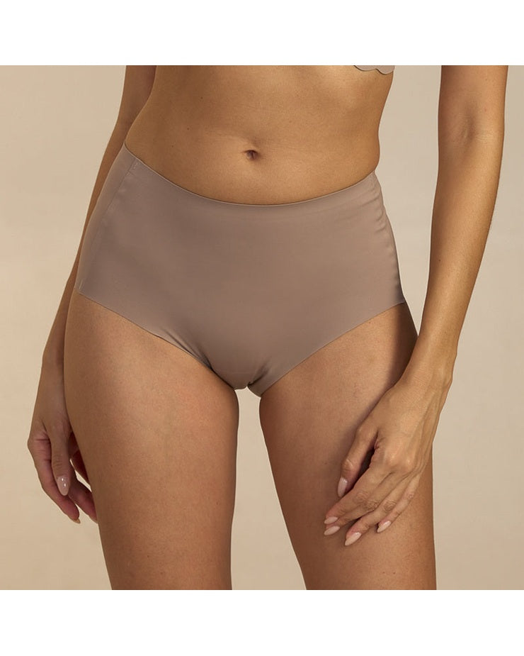 Femifemme Invisible Highwaist Maxi Trusser - Soft Mocha