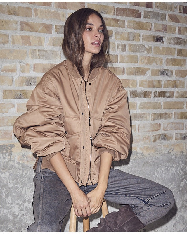 Haute L'amitie Bailey Zipper Bomber Jakke - Dessert