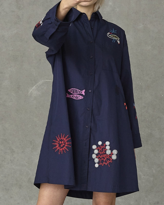 Love & Divine Love1589 Kjole - Navy Emb