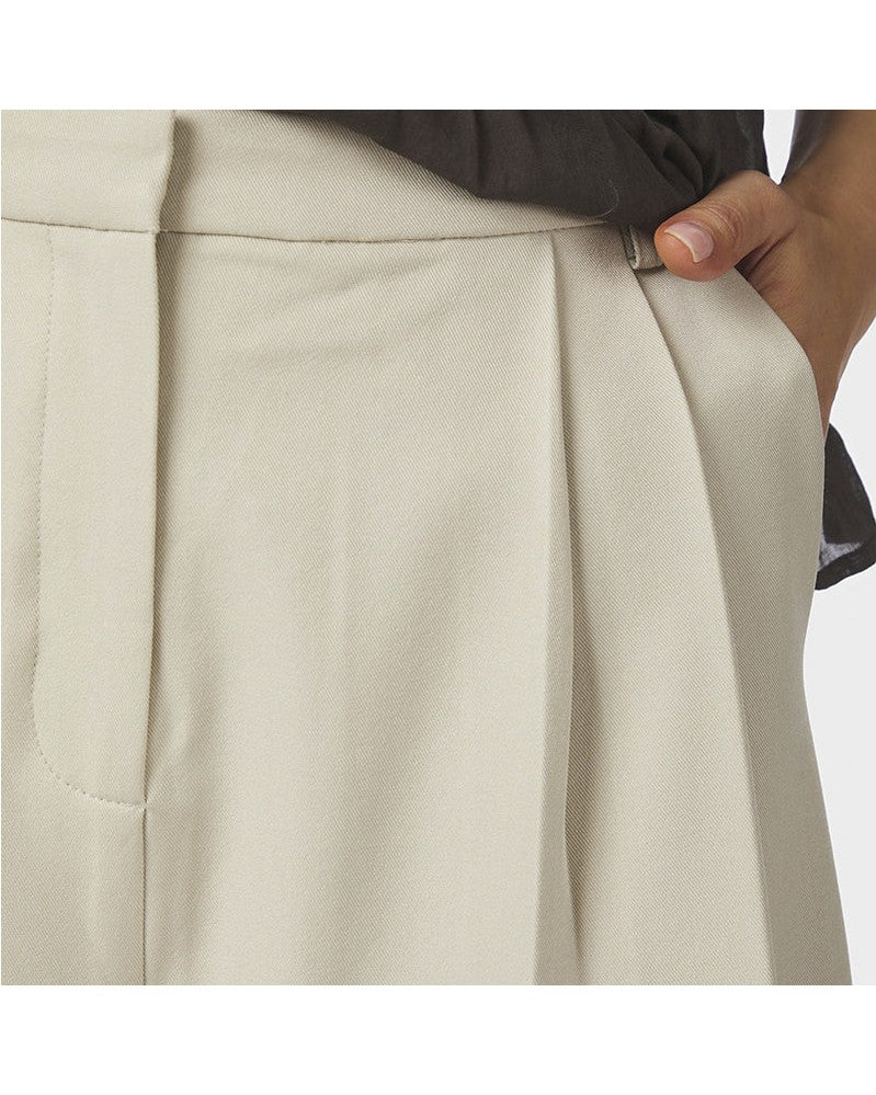 Neo Noir Nika Structure Shorts - Creme