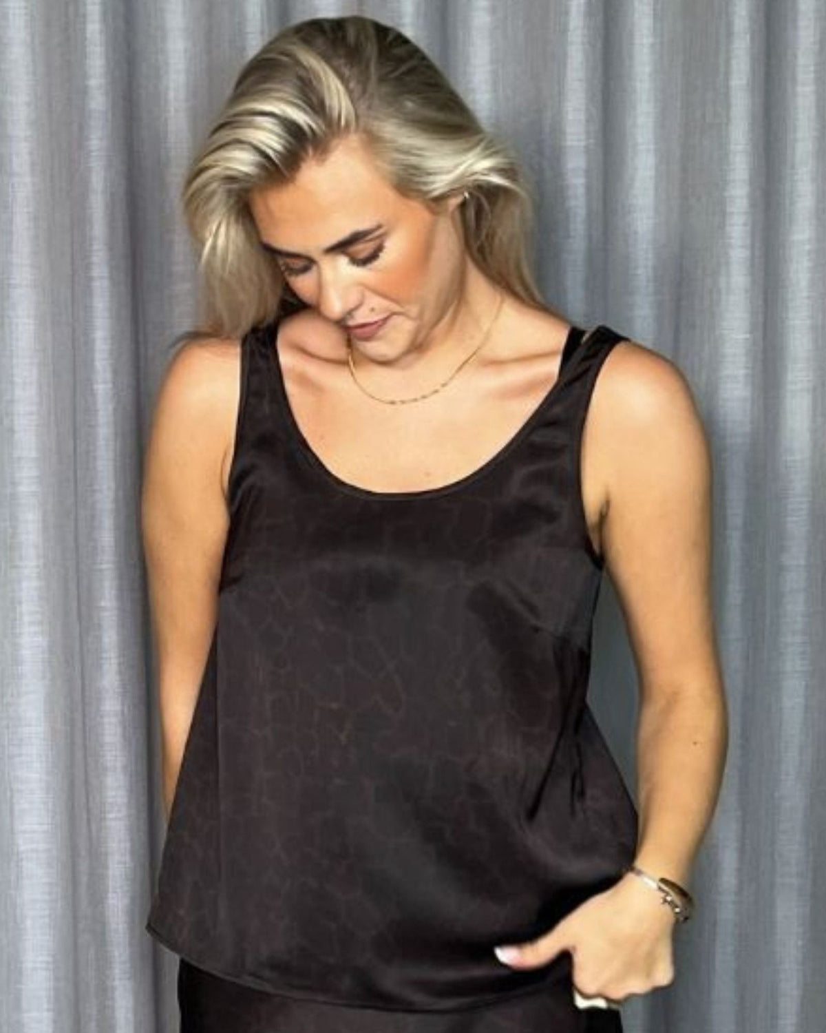 Love & Divine love1352-1 Top
