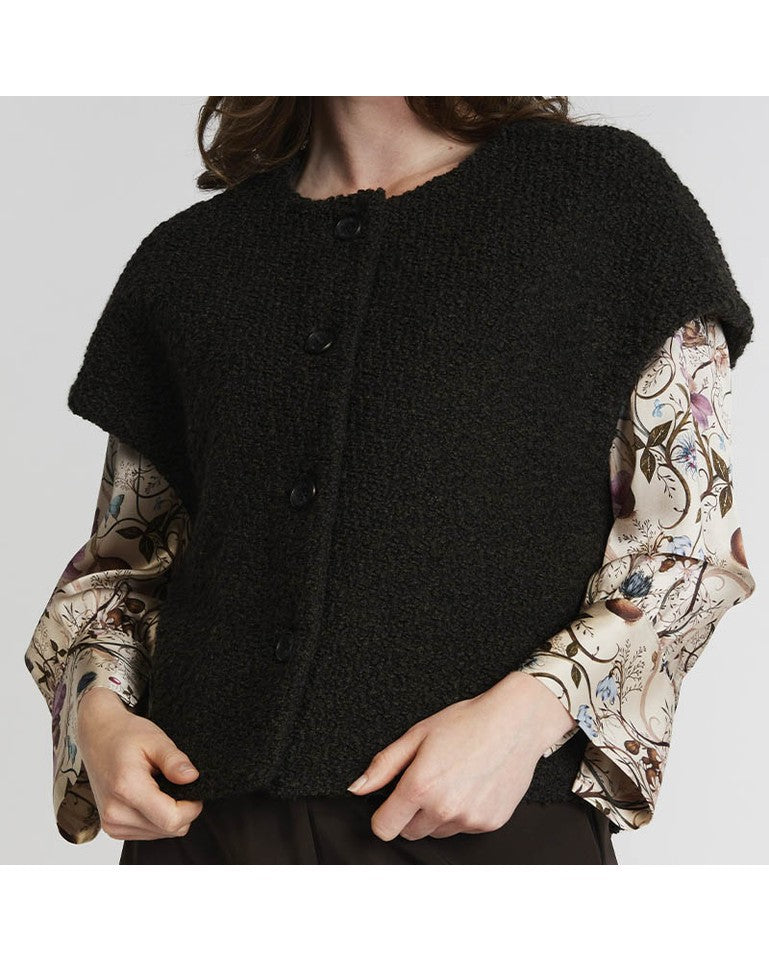 Pbo Konia Vest - Dark Brown