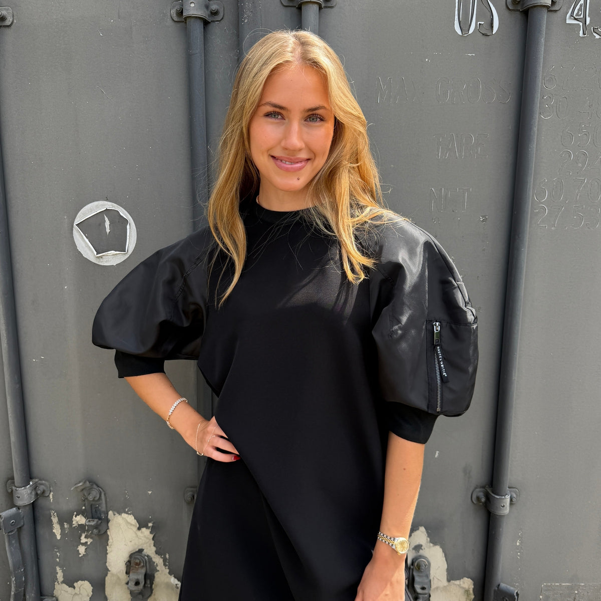 Haute L'amitie Satari Bomber Kjole - Black