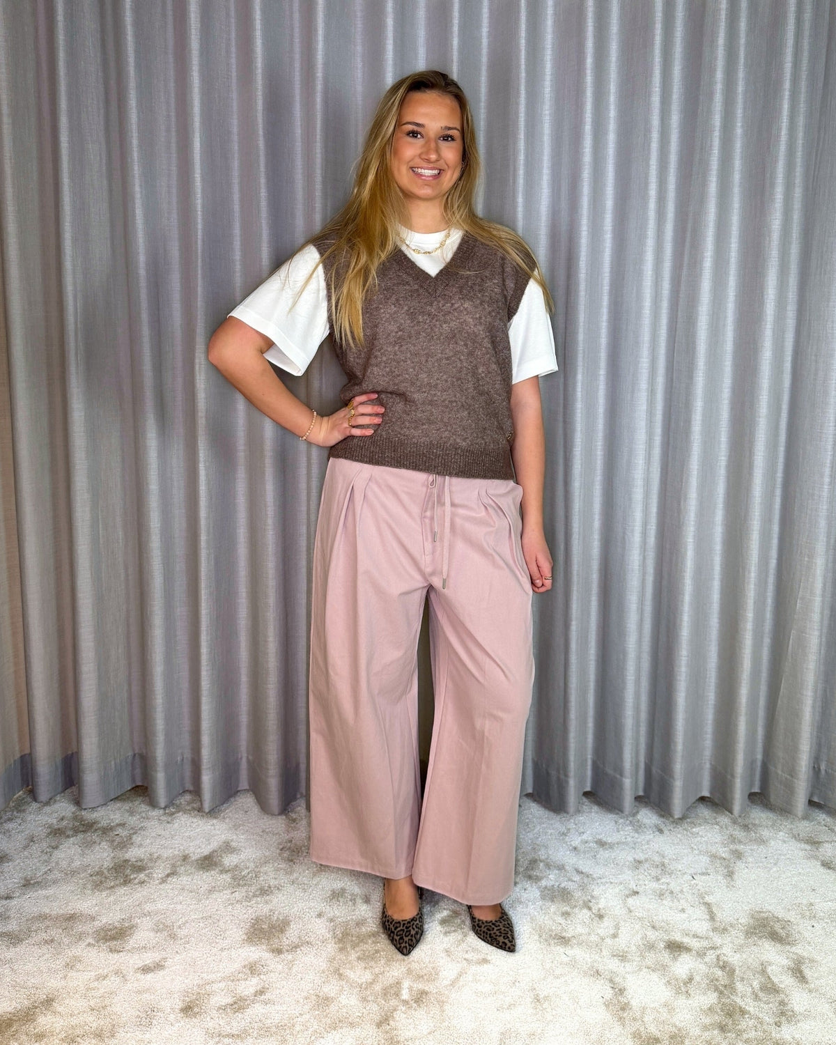 Mos Mosh Mape V-neck Knit Vest