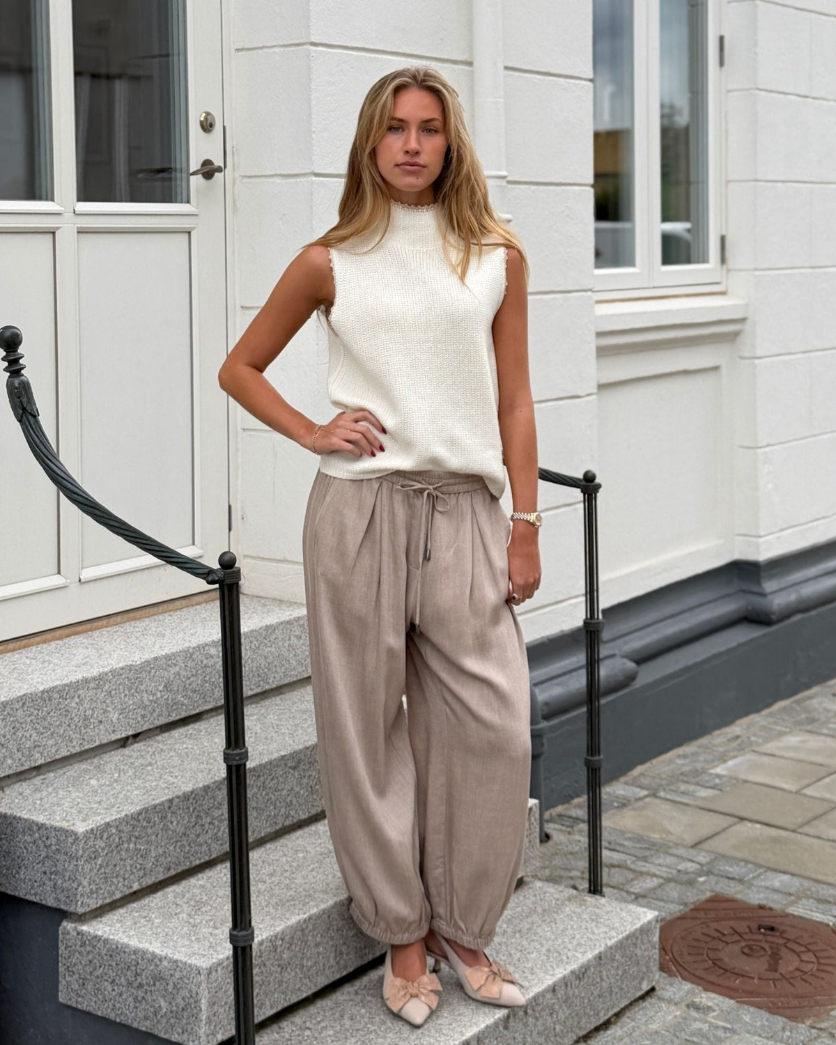 Gustav Mindi Cropped Løse Bukser - Pale Sand