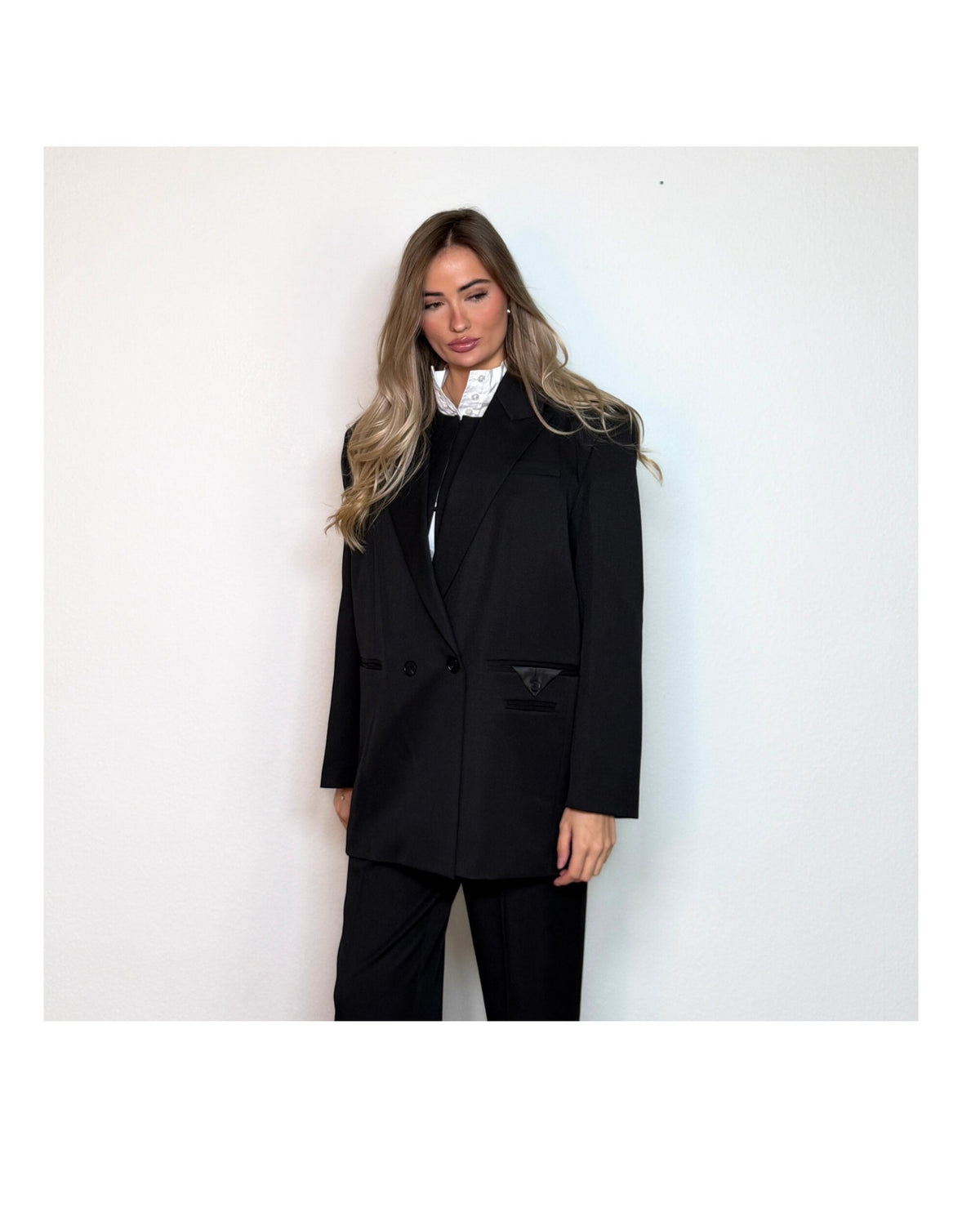 Haute L'Amitié Premiere Oversize Triangle Blazer