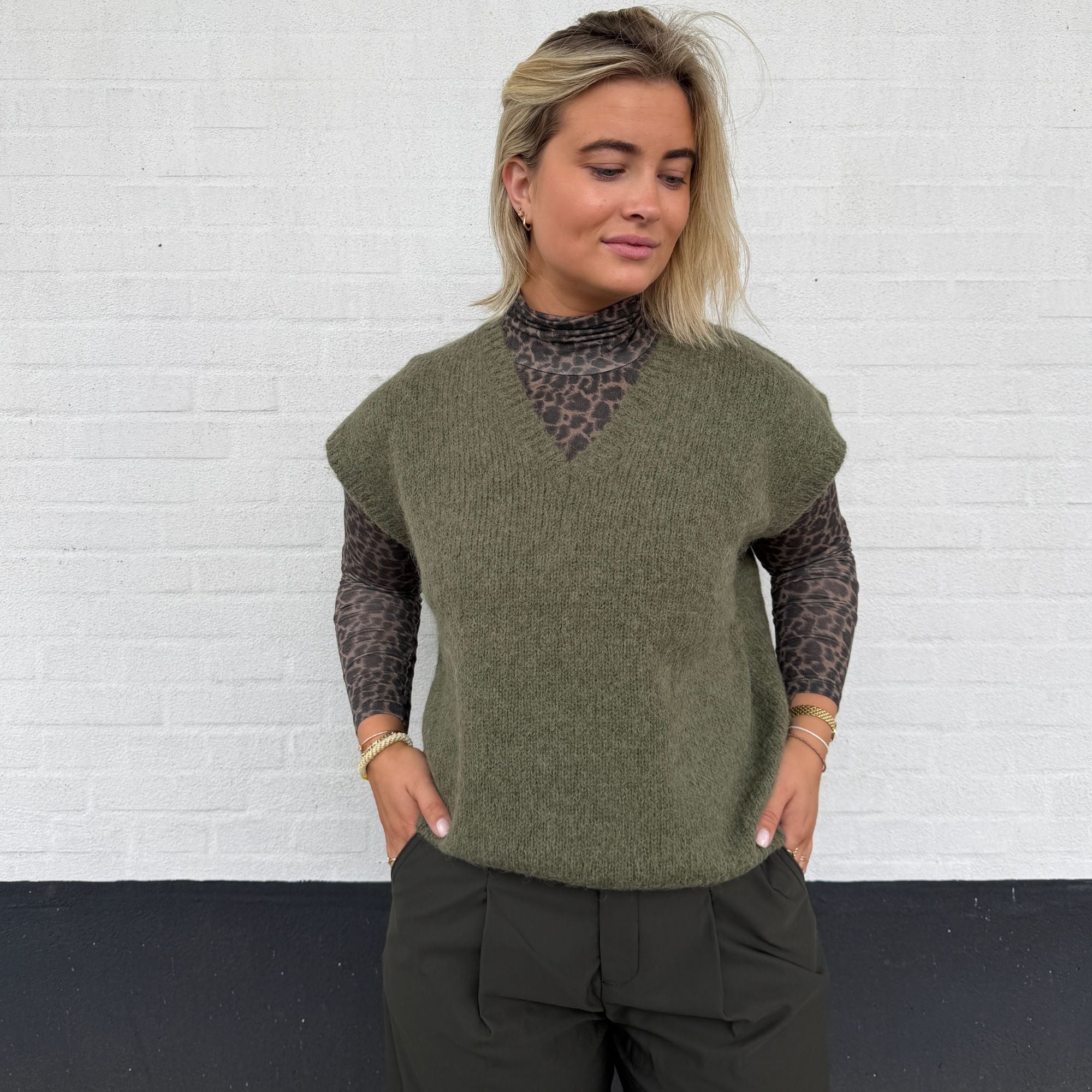 Withblack WBLVenus Vest - Avocado Green