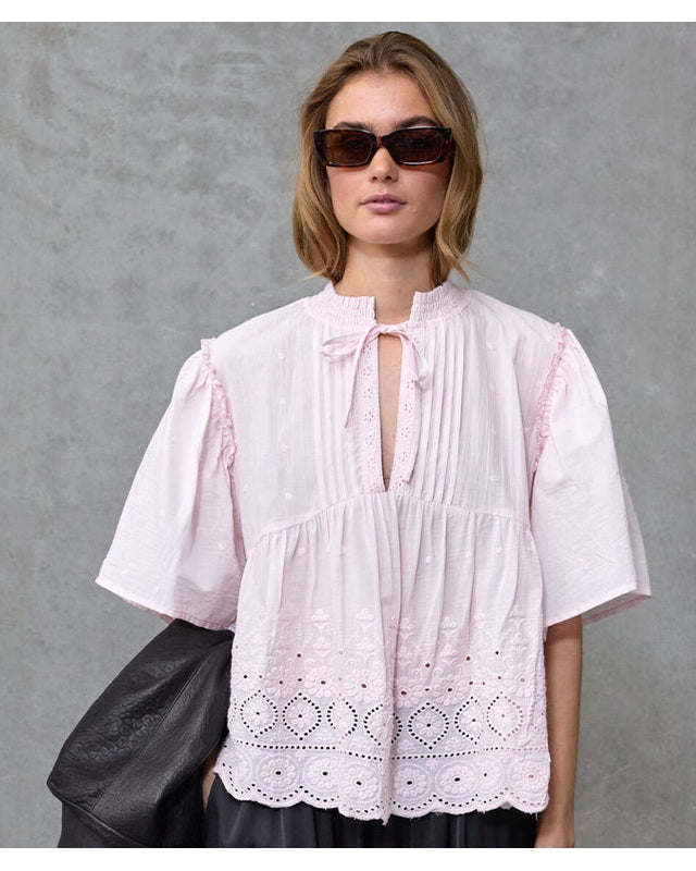 Love & Divine Love1530 Bluse