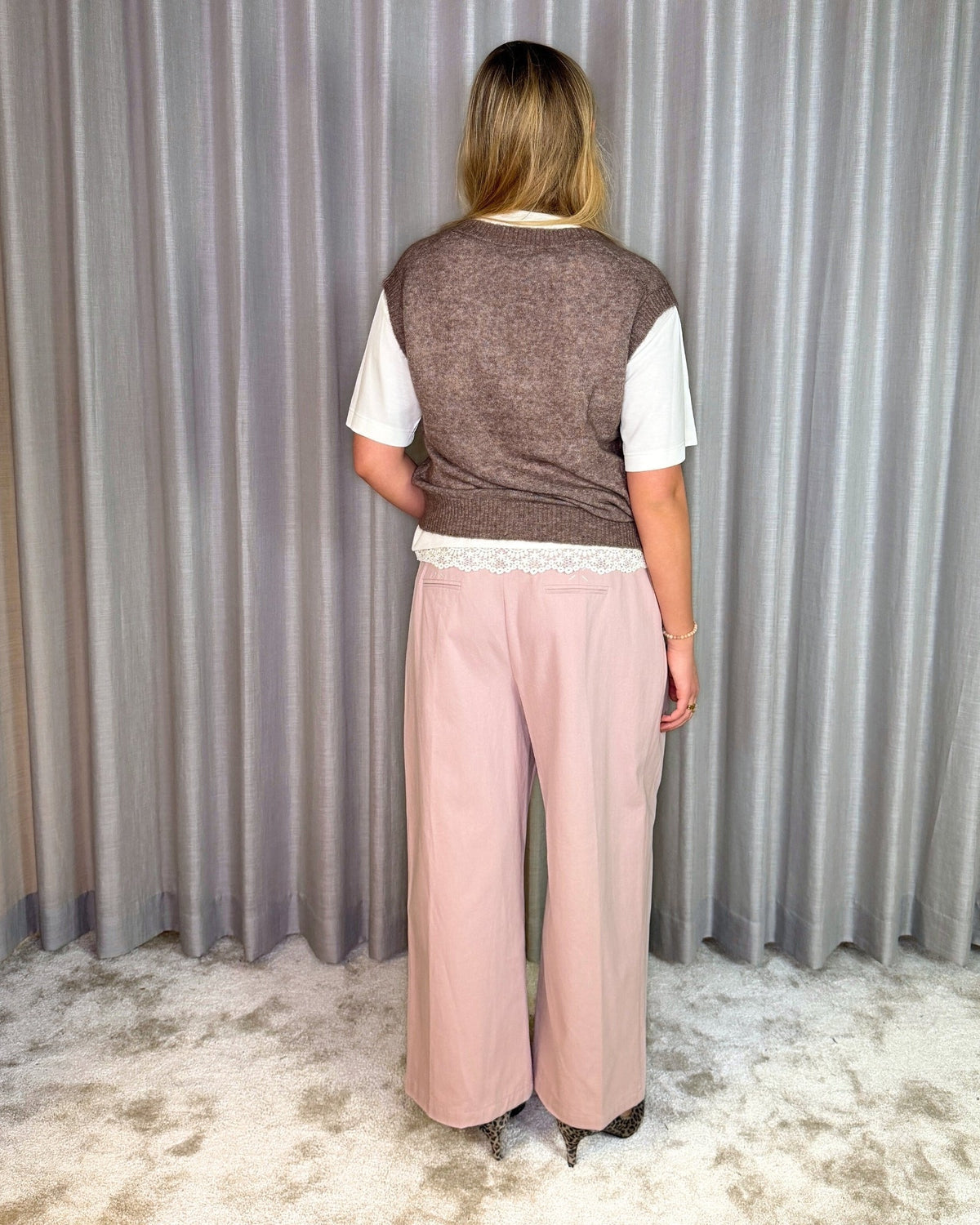 Mos Mosh Mape V-neck Knit Vest