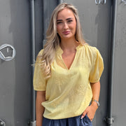 YELLOW
