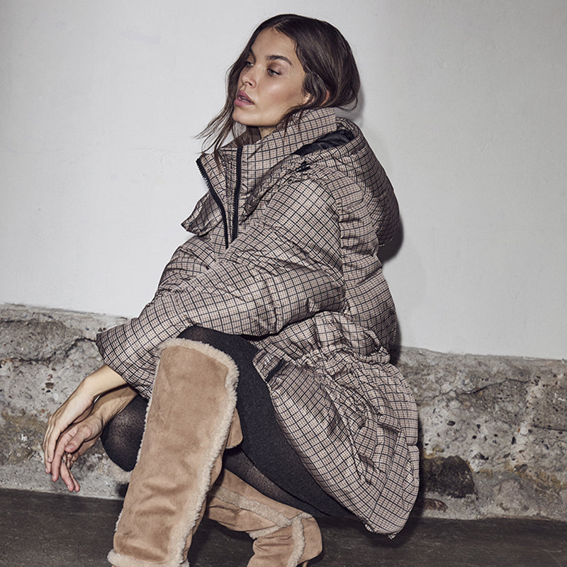 Haute L'amitie Climb Check Puffer Jacket - Brown Check