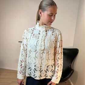 Continue Arianna Lace Bluse